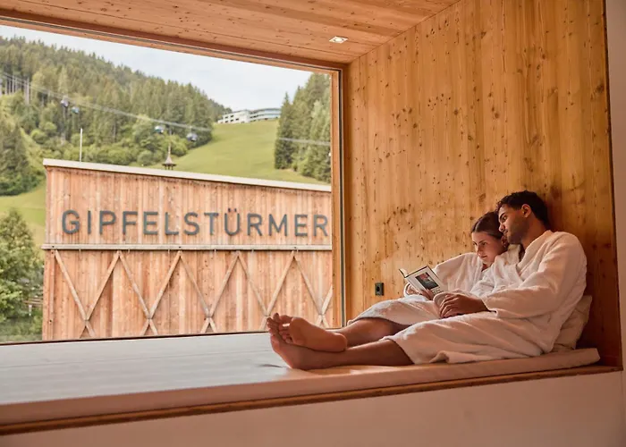 Tirol Lodge