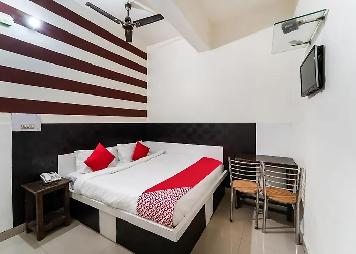 Super Hotel O By Oyo Landlord