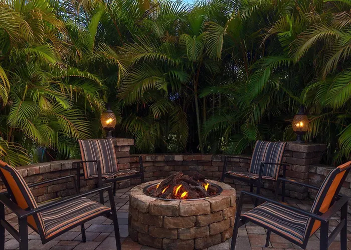 Coral Pointe Sarasota, An Ascend Collection Hotel