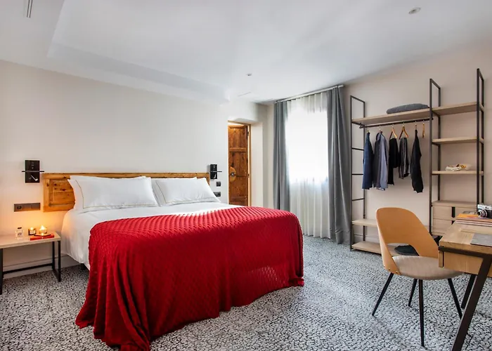 Cal Roure Boutique Hotel