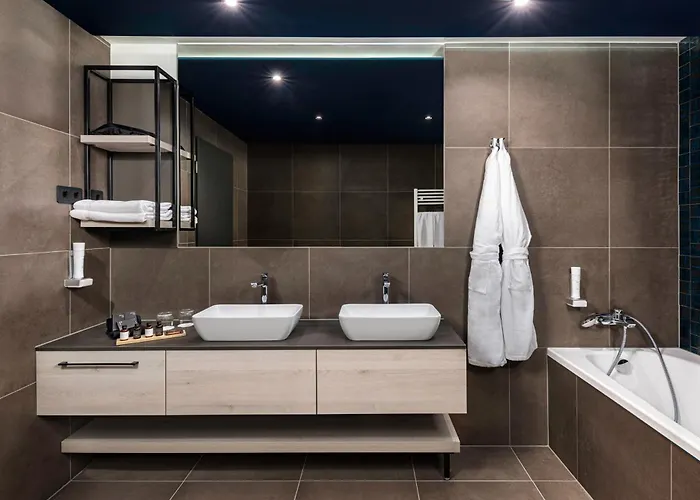 Lua Boutique Roomz- Adults Only