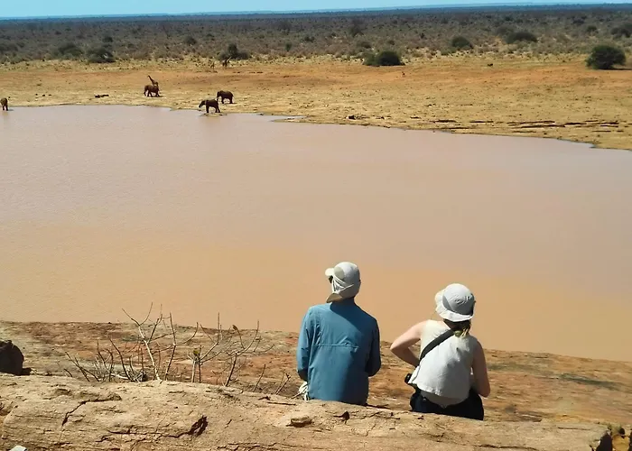 Tausa Tsavo Eco Lodge