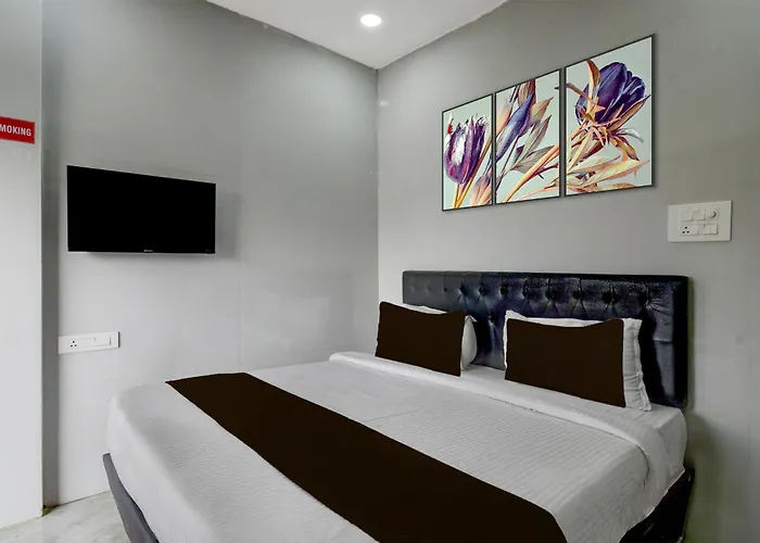 Hotel O Dolphin Luxury Ac Rooms