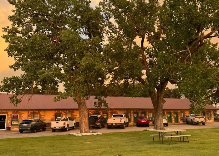 Hillcrest Motel