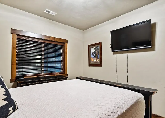 Baker Loft 302