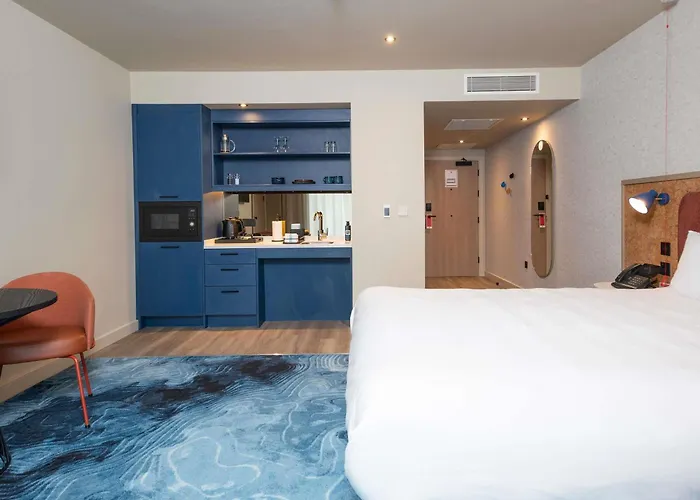 Ibis Styles Burton On Trent- Hotel & Suites