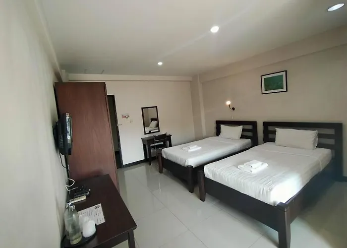Home Place Lopburi Hotel