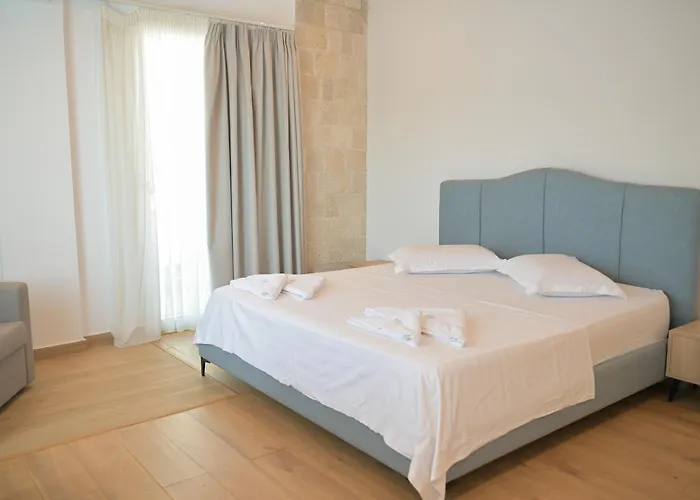 Trevi Hotel & Restorant, Shengjin