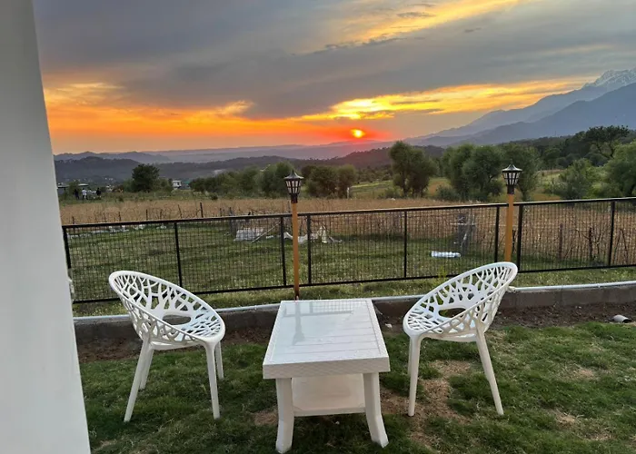 Saanjh Cottages - Hotel In Bir Billing