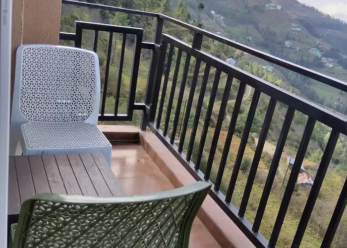 Charvi Hotel & Suites I Property Of The Year I Couple Friendly I Pvt Balcony I Open Air Terrace I Sky Bonfire I Operated By Exotic Stays