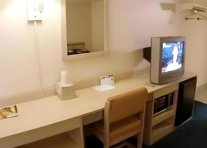 Americas Best Value Inn Jefferson City