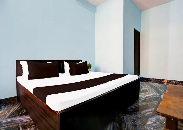 Spot On New Diamond Guest House