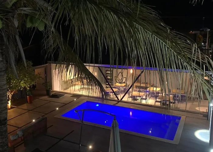 Hotel Aroma's Suítes