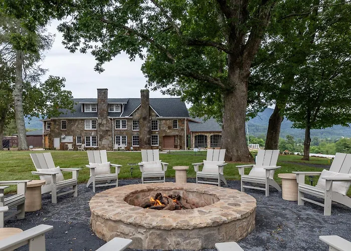 Dillard House