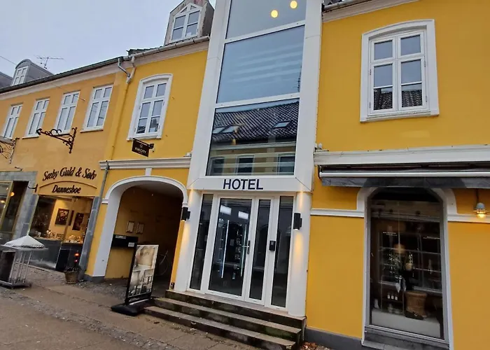 Cozy Double Room 3 On Pedestrian Street Saeby