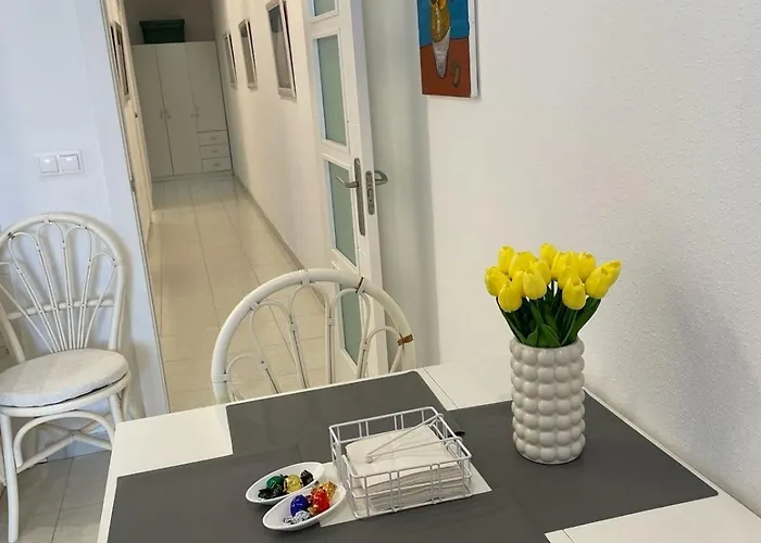 Anna Apartment