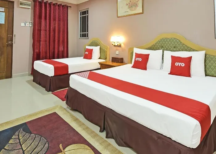 Oyo 90642 Twin Mutiara Chalet & Homestay