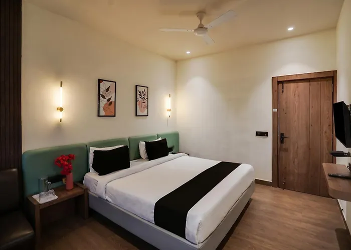 Townhouse Arvind Marg Pachamarhi