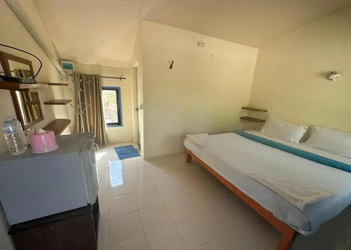 Kohchang Stayin Premium Hotel In Beach Street Market