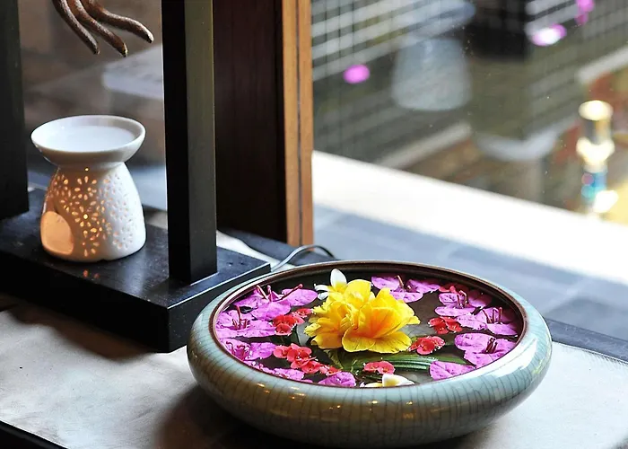 Grand Mercure & Spa Sanya Yalong Bay - Huayu Resort Hotel Enjoy A 20-Minute Massage Session