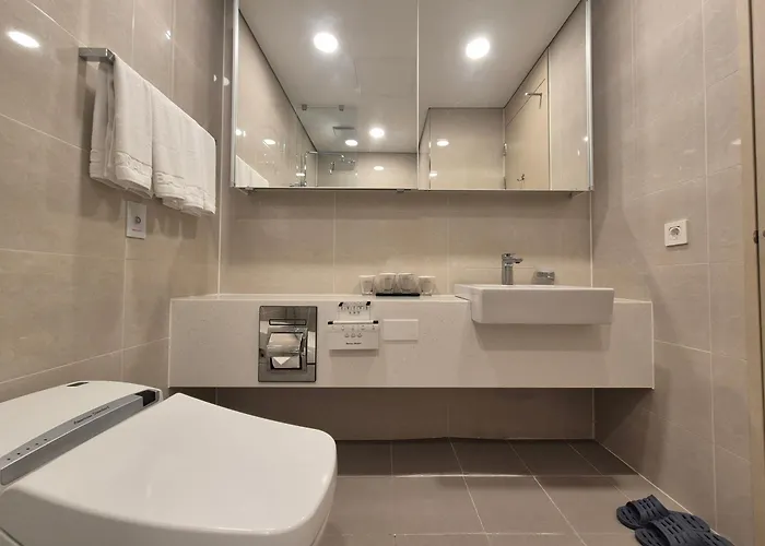 Incheon Airport Global Hotel & Suites