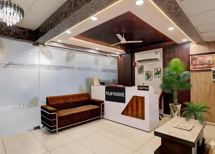 Hotel Palm Paradise