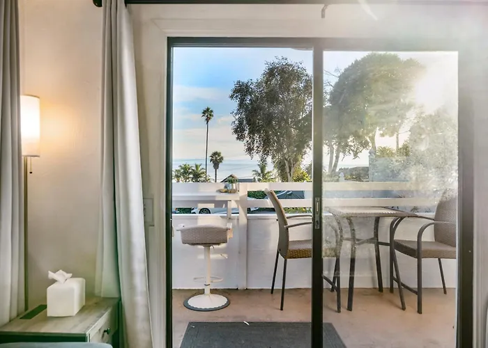 5Br Beach House | Hot Tub, Game Room + Studio