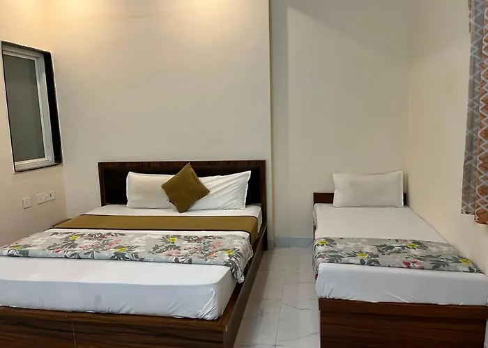 Hotel Banshi Wala - Best Hotel In Khatu Shyam Ji Near Khatu Shyam Ji Tample