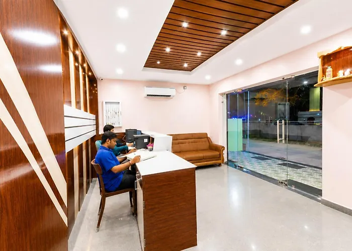Hotel New Signature Inn New Digha হোটেল নিউ সিগনেচার ইন নিউ দিঘা Near Sea Beach And Lake View Room - All-Room-Attached-Balcony-And-Fully-Air-Conditioned-Hotel With- Lift- Wi-Fi-Restaurant-Parking-Facility- Best Hotel In Digha