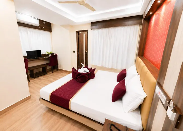 Hotel New Signature Inn New Digha হোটেল নিউ সিগনেচার ইন নিউ দিঘা Near Sea Beach And Lake View Room - All-Room-Attached-Balcony-And-Fully-Air-Conditioned-Hotel With- Lift- Wi-Fi-Restaurant-Parking-Facility- Best Hotel In Digha