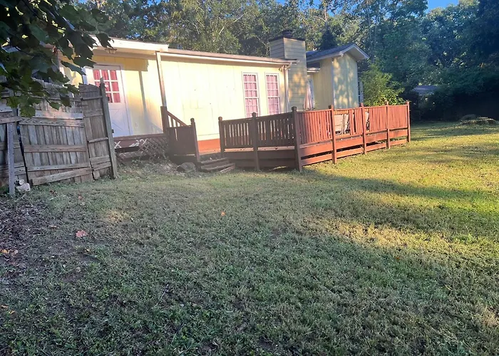 Spacious Ranch Home 5 Minutes To Stone Mountain Park