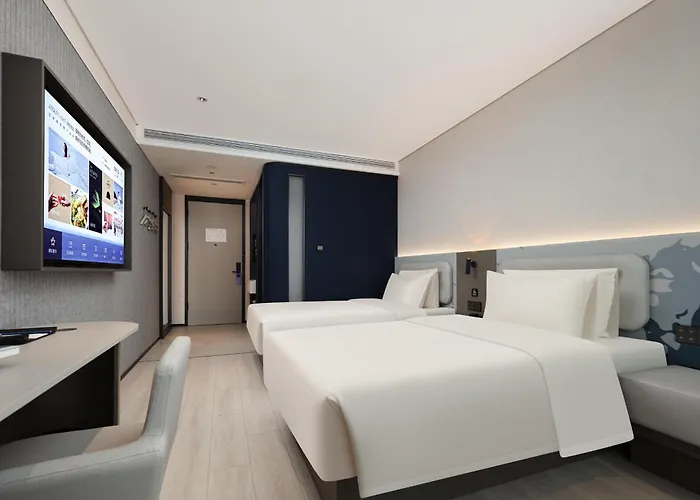 Atour Light Hotel,Qingdao North Station East Square,Qingdao