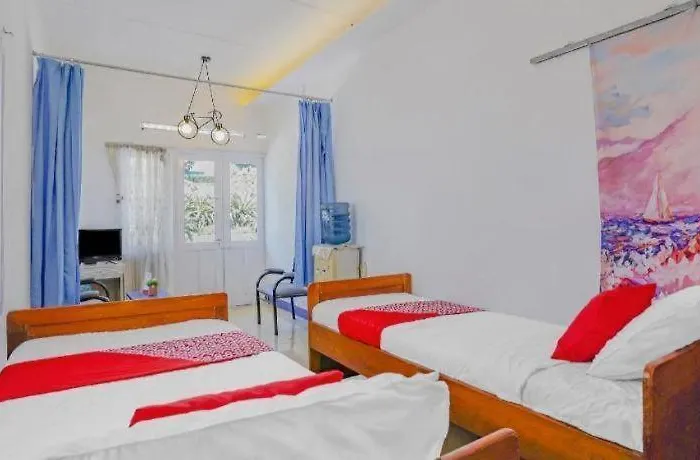 Oyo 90352 Villa Agape 2