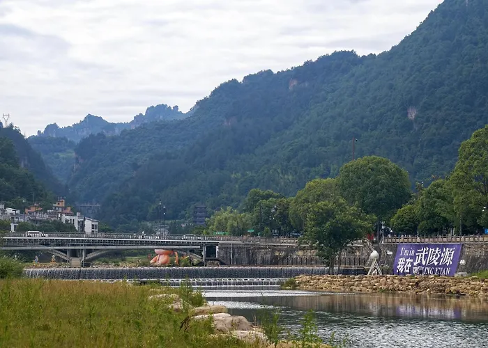 Zhangjiajie Enjoy Nature Hotel