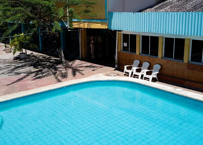 Hotel Y Restaurante Leones Marinos