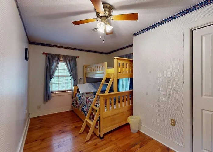 Town Of Lewes --- 107 E 4Th St