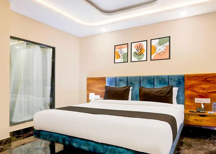 Super Townhouse Oak Dhanbad Central Near Golf Ground