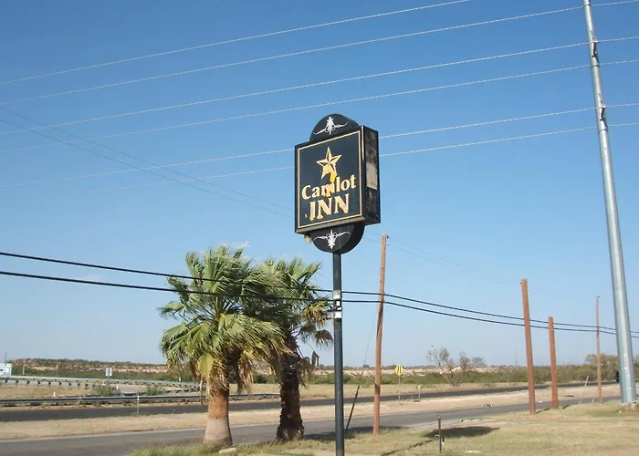 Camlot Inn Motel