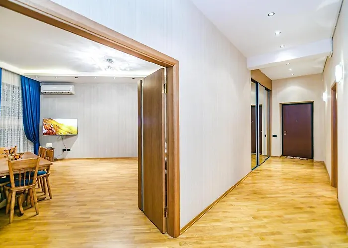 3 Bedrooms Apartment ın Center