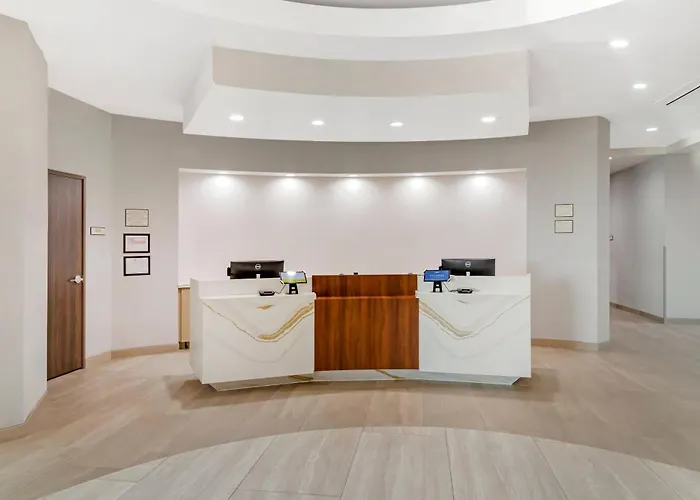 Cambria Hotel Northlake Conference Center - Roanoke