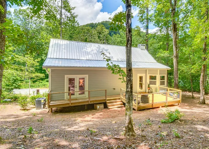 Hike, Golf & Swim: Blue Ridge Cabin Escape