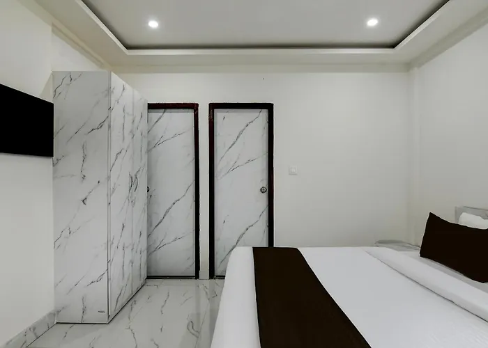 Hotel O Blue Stone Residency
