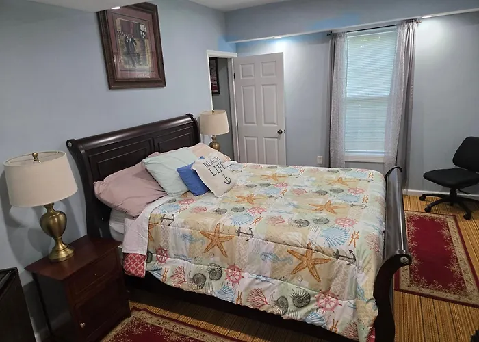 Beautiful 1Br Walkout Fenced & Gated Villa