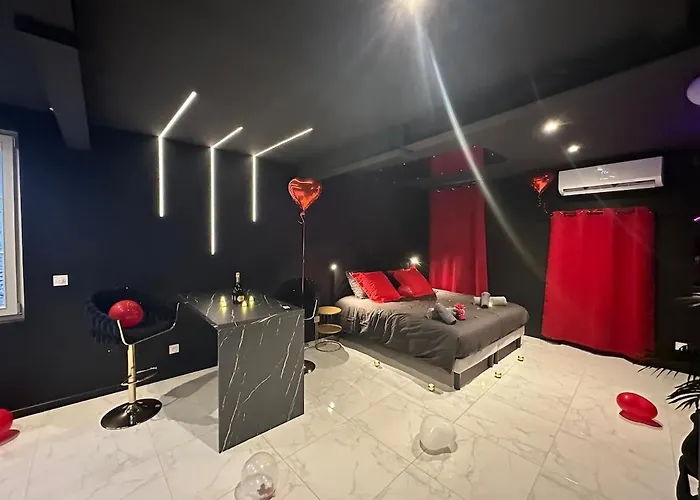 Luxueux Appartement Avec Jacuzzi Dans Le Centre De Macon ,Snacking Et Cadeau