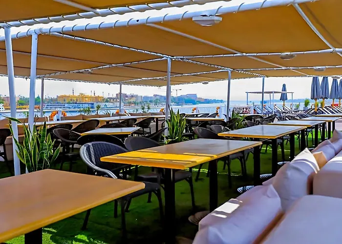 Nile Cruise Luxor 4 Nights Aswan 3 Nights