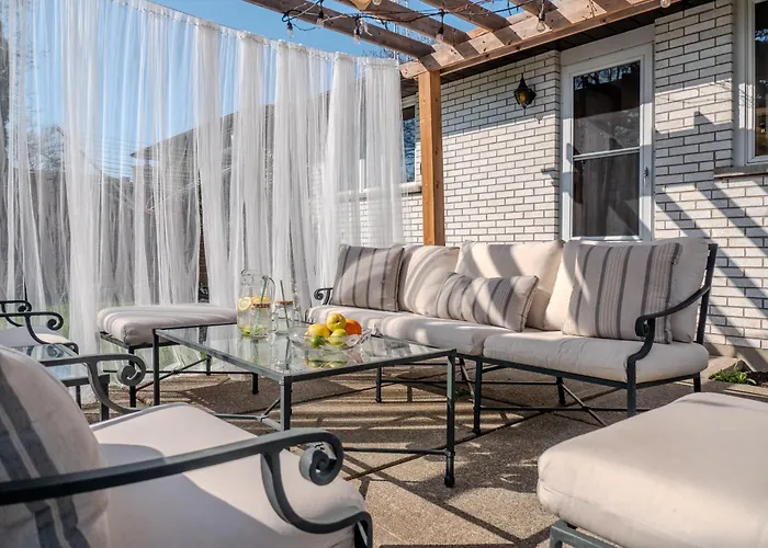 Old Town Family Single Level Home Family And Pet Friendly