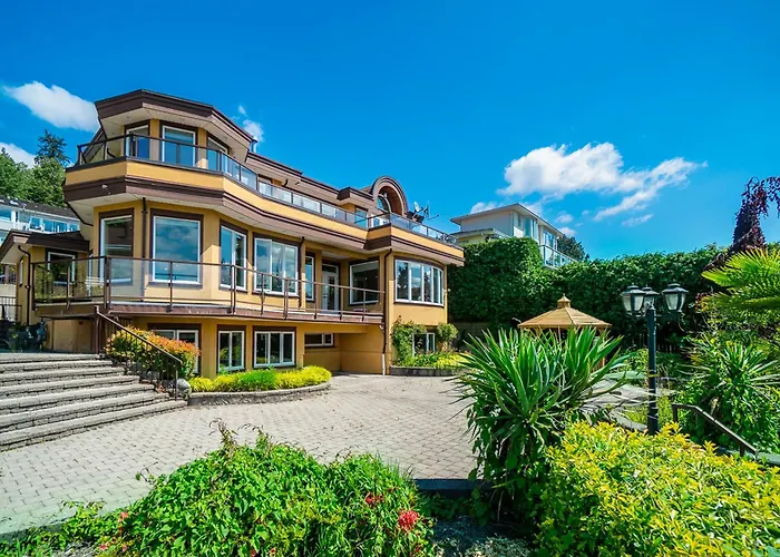 Casa Del Mar Villa