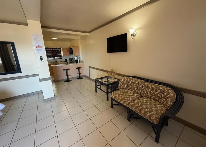 Dove Cove Comfort Suites