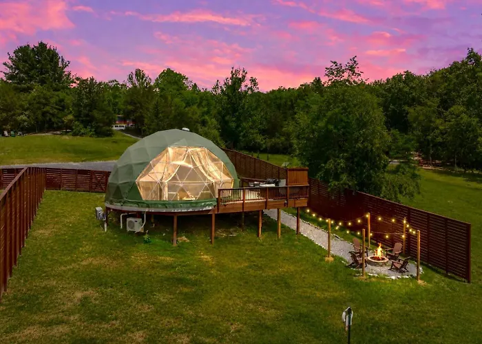 Luna Dome - Lakefront With Hot Tub, Wi-Fi, Sleeps 4