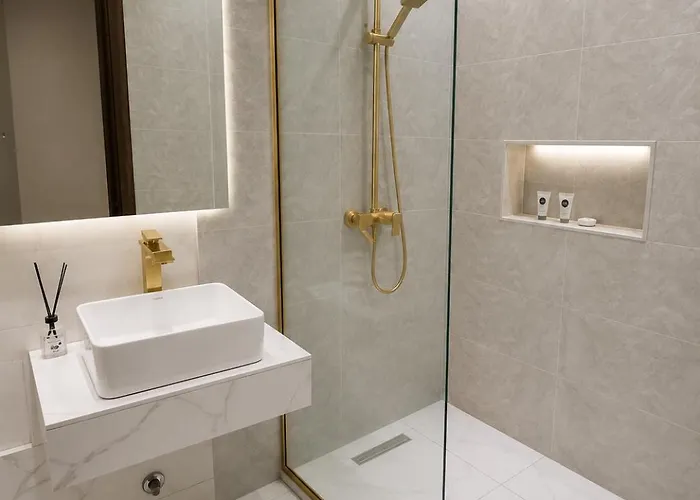 No 5 Hotel